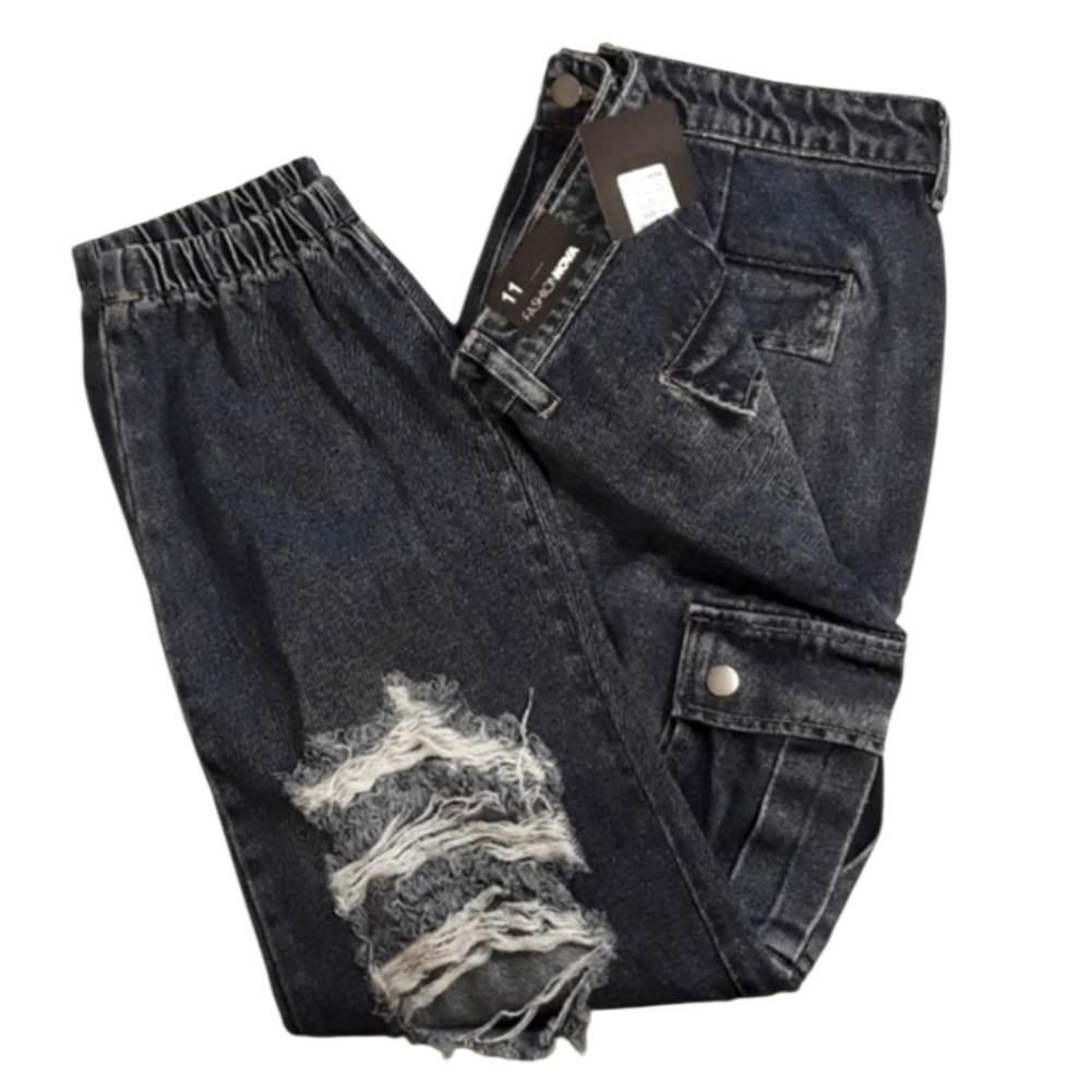 🆕️Fashion Nova High-Rise Blue Wash Cargo Jeans. Women's Size: W11/12x27L.